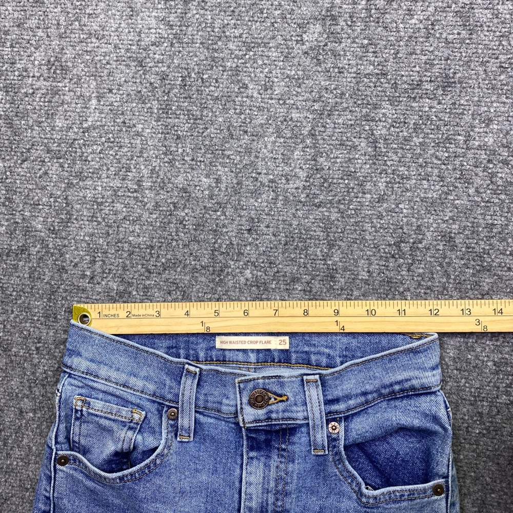 Levis High Waisted Crop Flare Jeans Light Wash Blue Denim Sz 25 Grunge Retro - Picture 4 of 11